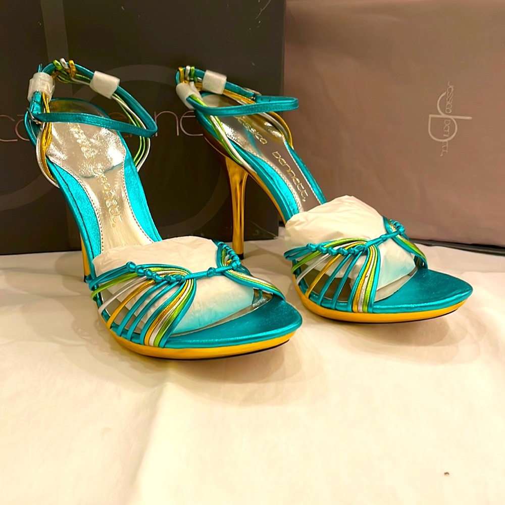 NEW Jessica Bennett Gemma in original box